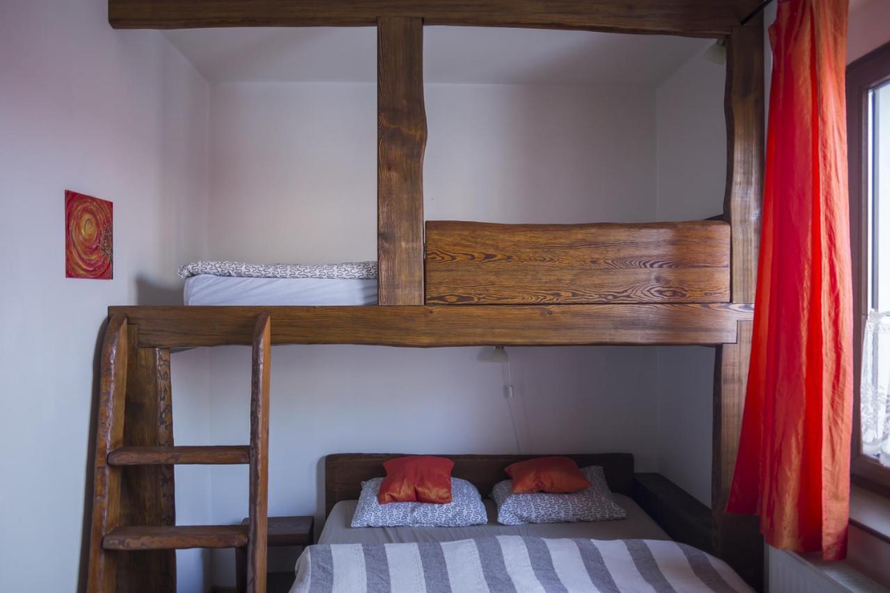 Bike Bistro A Penzion U Vsech Andelu Нове-Место-под-Смркем Экстерьер фото